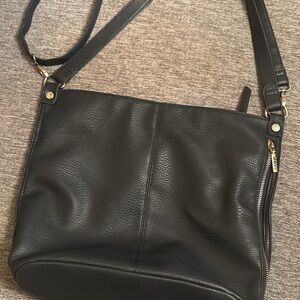 Elegant Black Leather Shoulder Bag